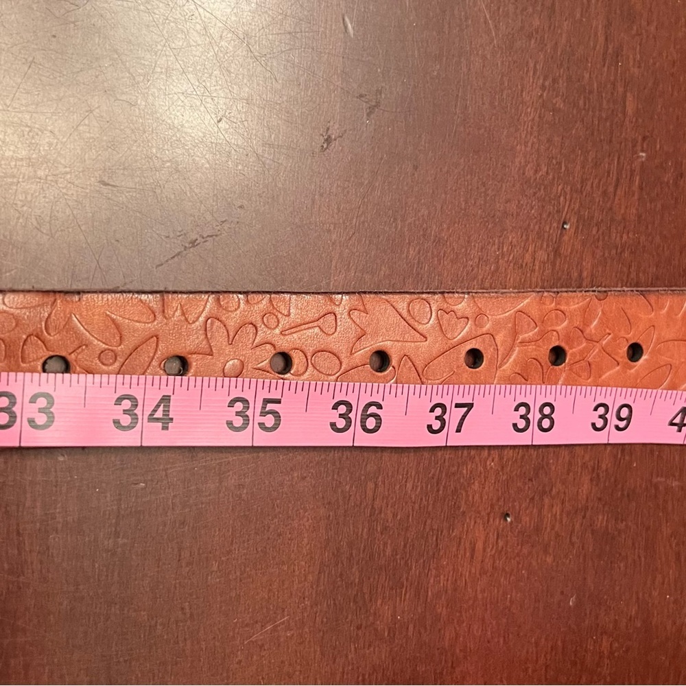 Fossil brown leather floral embossed belt EUC - Picture 6 of 7